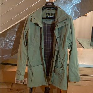 Barbour Army Green Raincoat sz M Lightly Worn